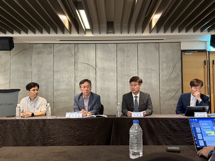 남일구 교수 '반도체공학회 하계종합학술대회' 기자 간담회 참여